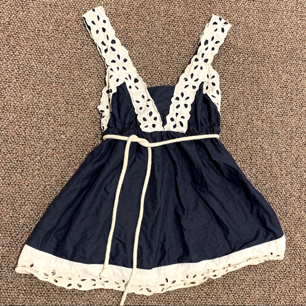 Anthropologie Top for @rachelchazotte! ✨💙✨